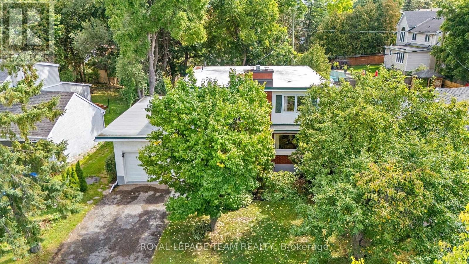 2009 Alta Vista Drive, Ottawa, ON