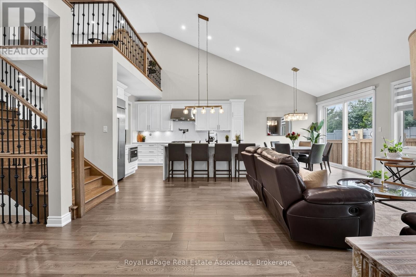 48 Harpin Way E, Centre Wellington, ON