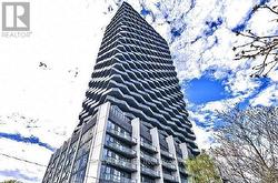 520 - 36 ZORRA STREET Toronto, ON M8Z 0G5