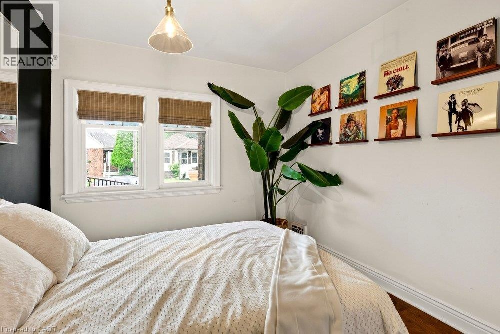 Additional content - 136 Weir Street N, Hamilton, ON