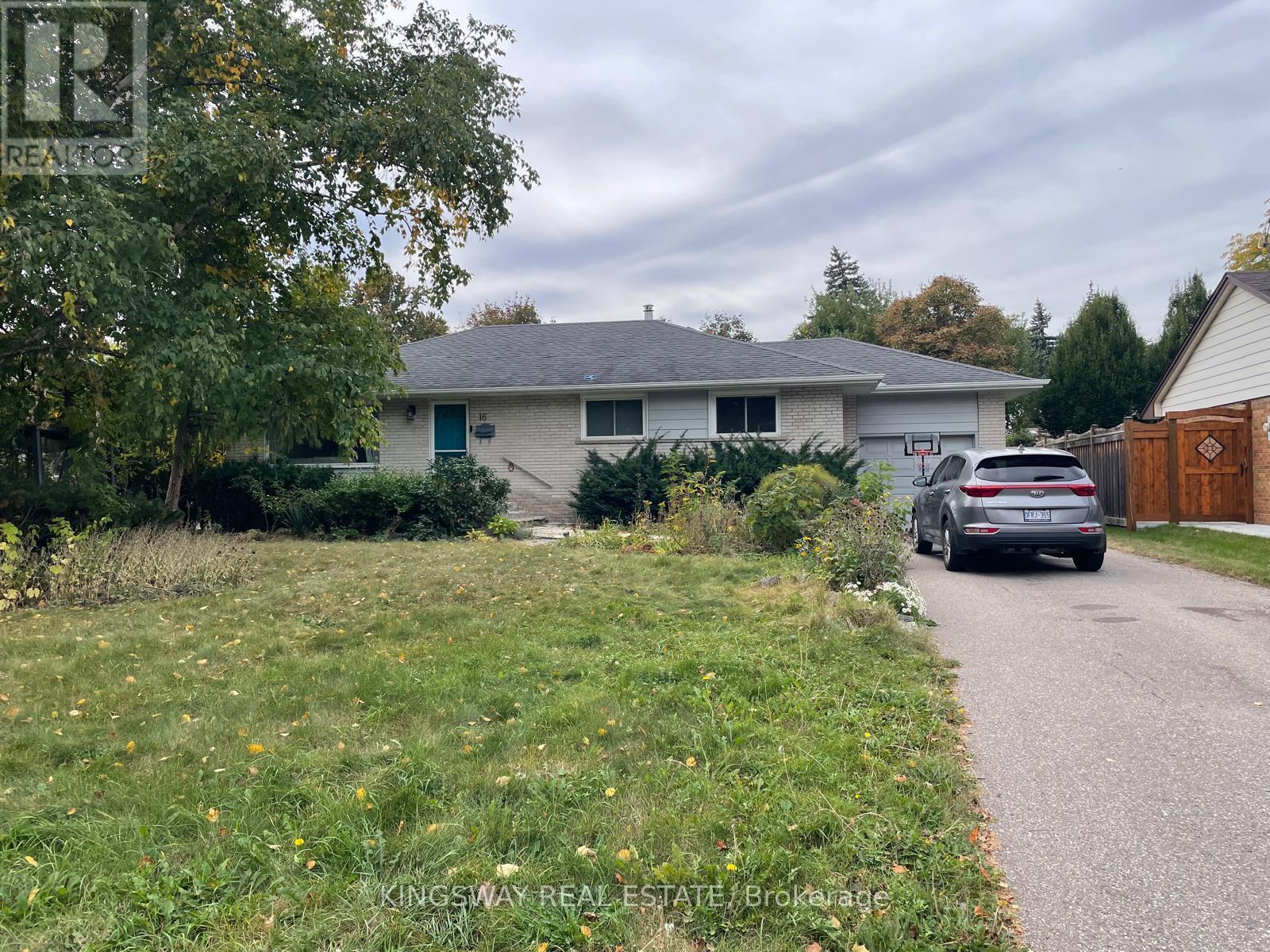 16 Plainsman Road, Mississauga, ON