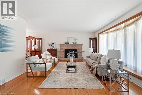 7 Braemar Place, Hamilton, ON 