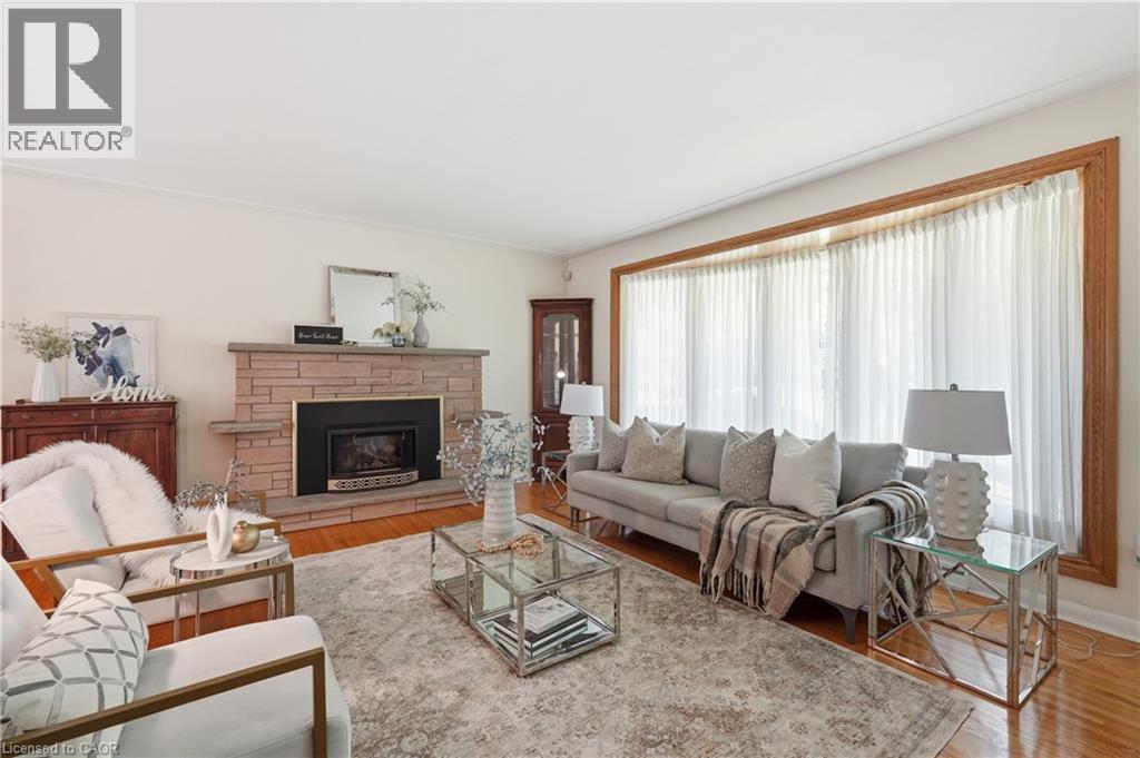 7 Braemar Place, Hamilton, ON
