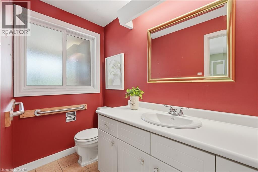 7 Braemar Place, Hamilton, ON
