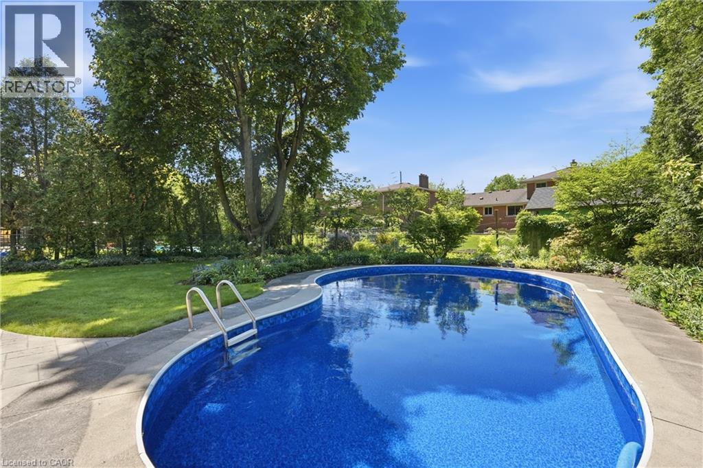 7 Braemar Place, Hamilton, ON