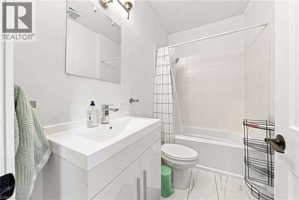 2177 Lakeshore Road, Burlington, ON