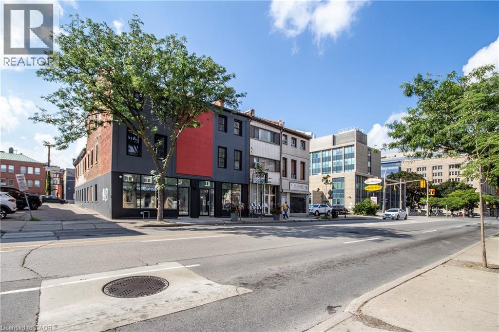90 John Street S, Hamilton, ON