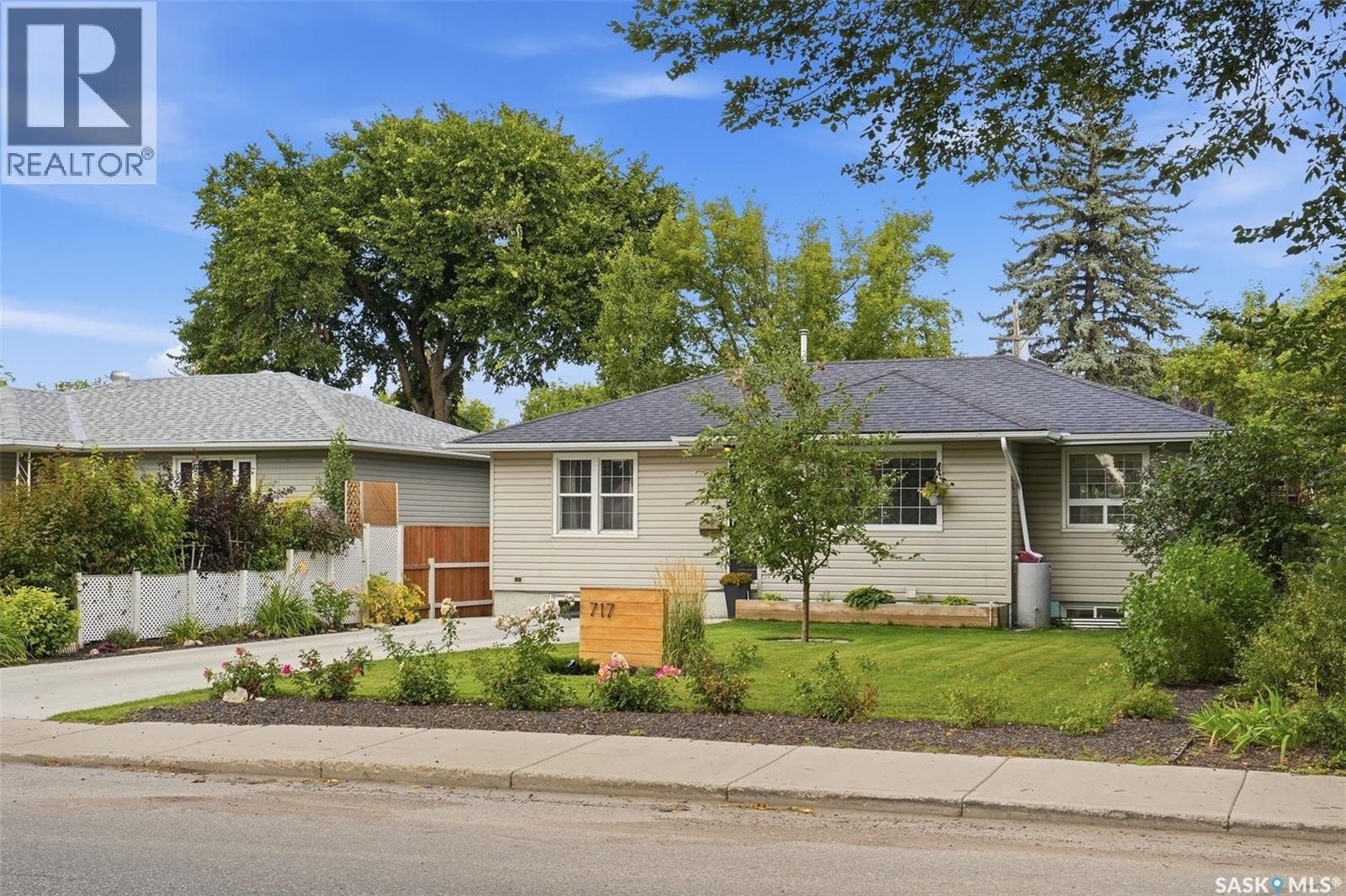 717 Taylor Street E, Saskatoon, SK