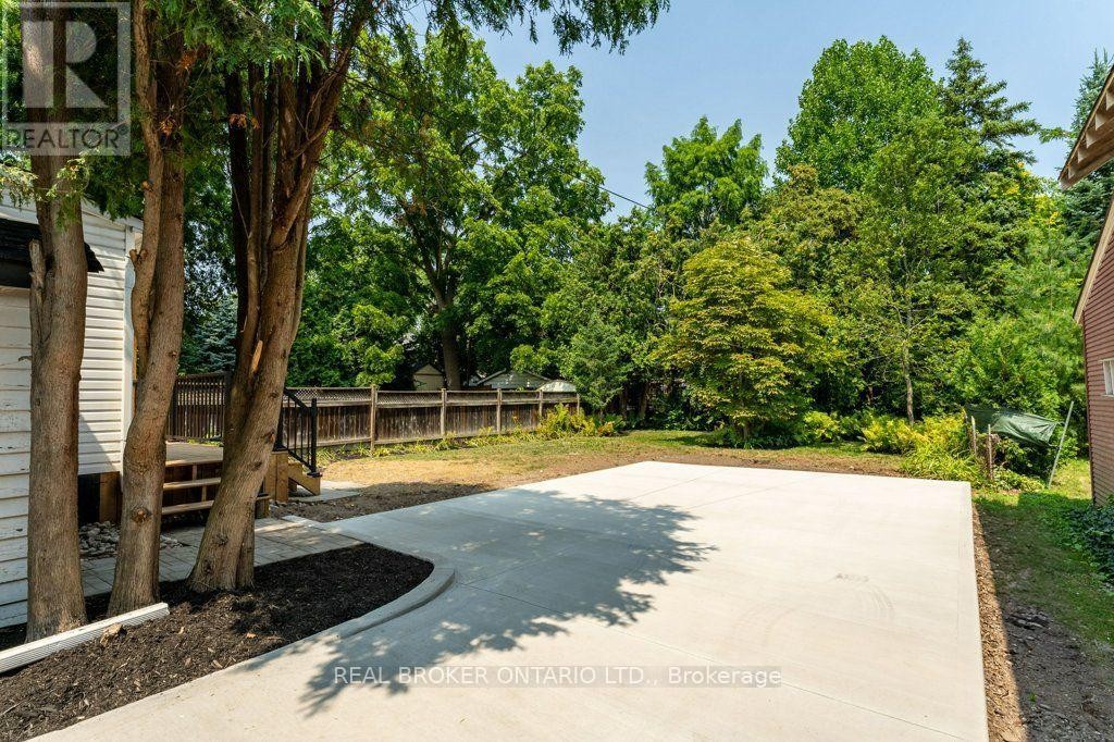 493 Crosby Avenue, Burlington, ON