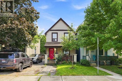 26 NIAGARA STREET  Hamilton, ON L8L 6A2