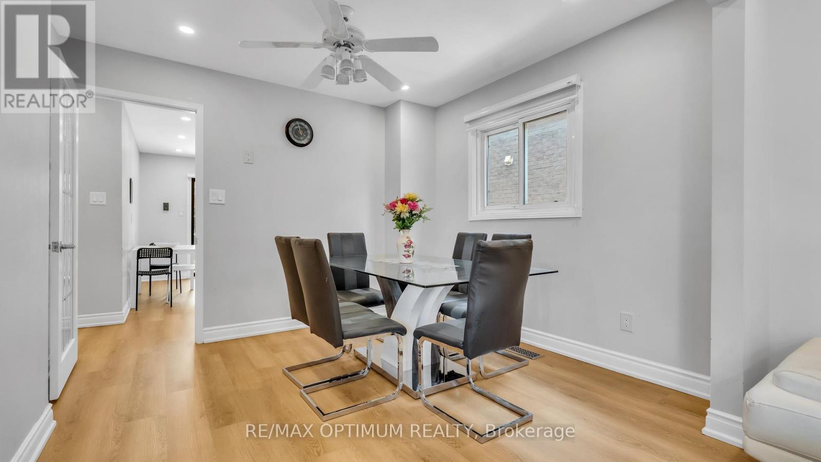 362 Kingsbridge Garden Circle, Mississauga, ON