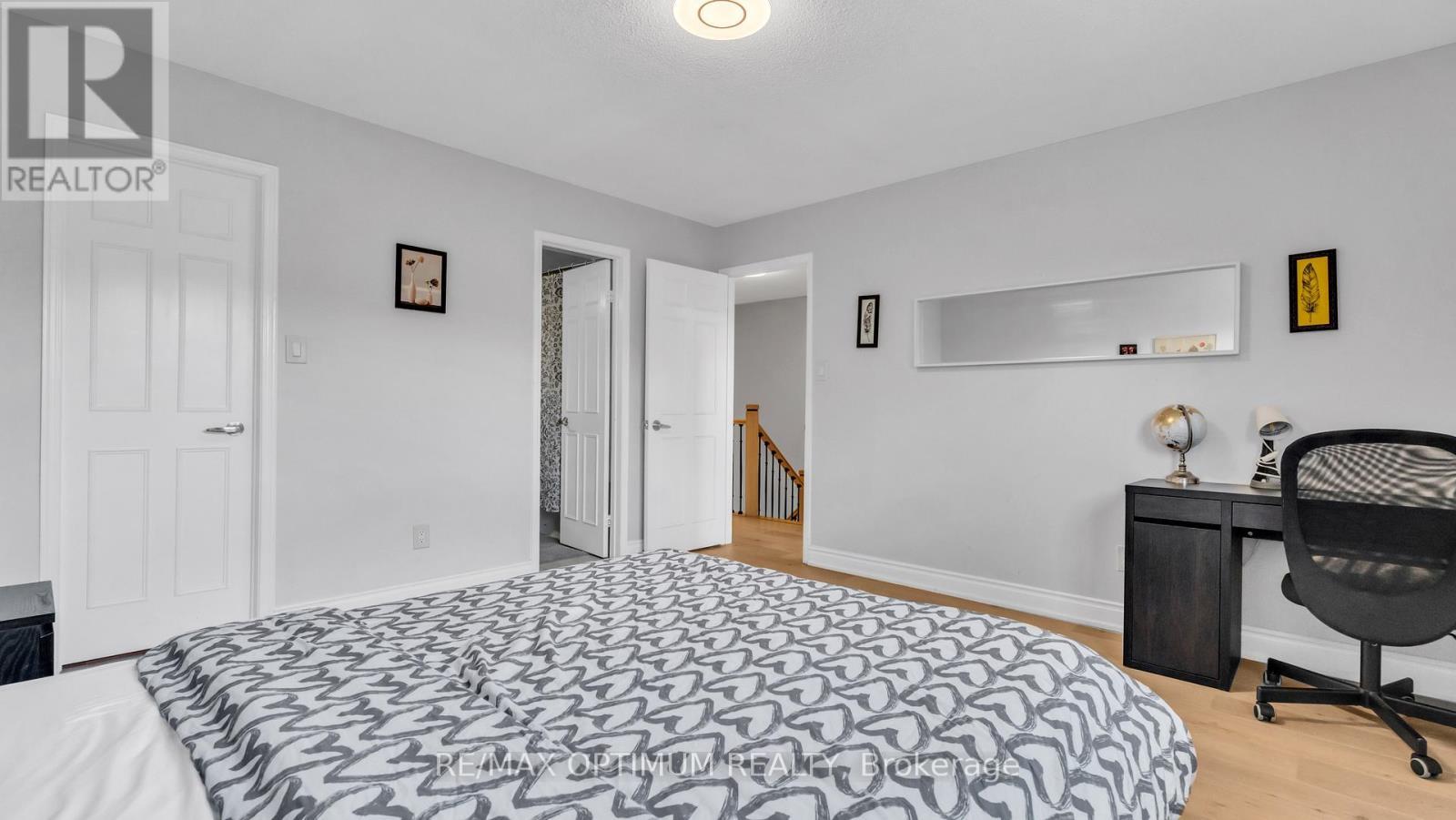 362 Kingsbridge Garden Circle, Mississauga, ON