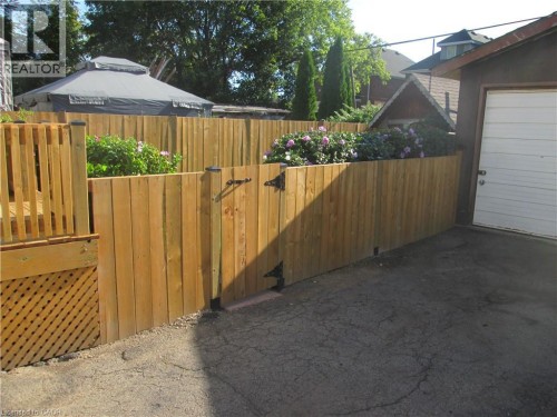 156 Leinster Avenue N, Hamilton, ON 