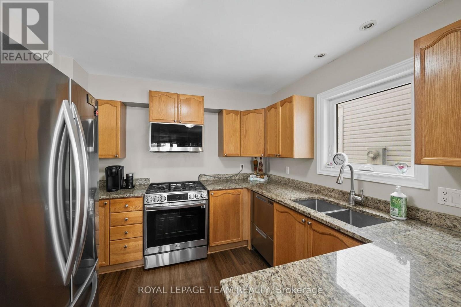 6524 Tooney Drive, Ottawa, ON