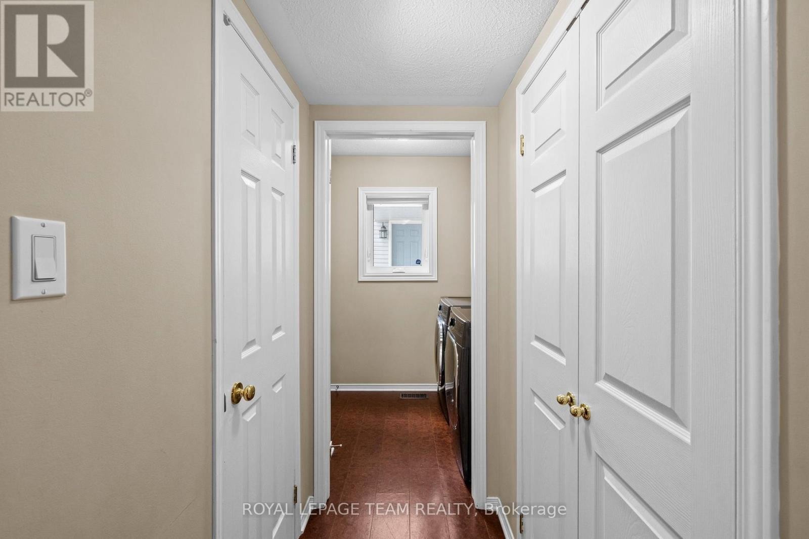 6524 Tooney Drive, Ottawa, ON