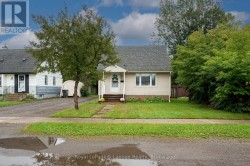 2218 ISABELLA STREET E Thunder Bay (Green Acres), ON P7E 5C6