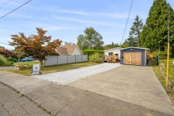 1990 4th St EASTCourtenay, BC V9N 6V3