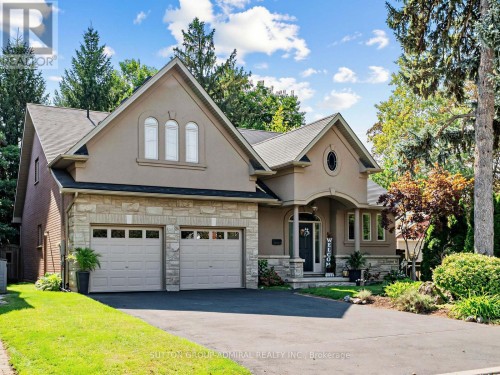 980 SHADELAND AVENUE  Burlington, ON L7T 2M5