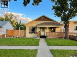 437 Grandview STREET W Moose Jaw, SK S6H 5L2