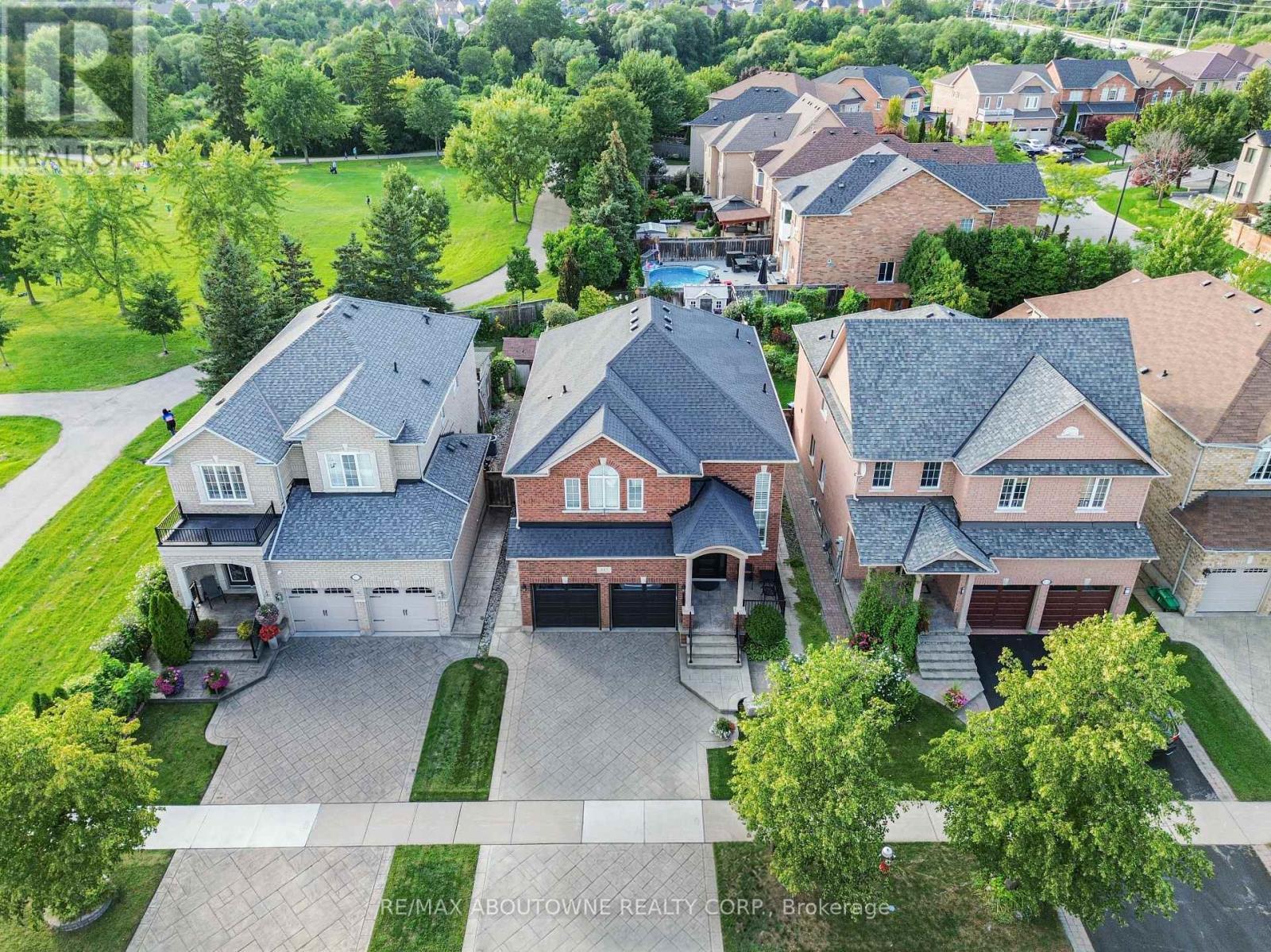 817 Brass Winds Place, Mississauga, ON