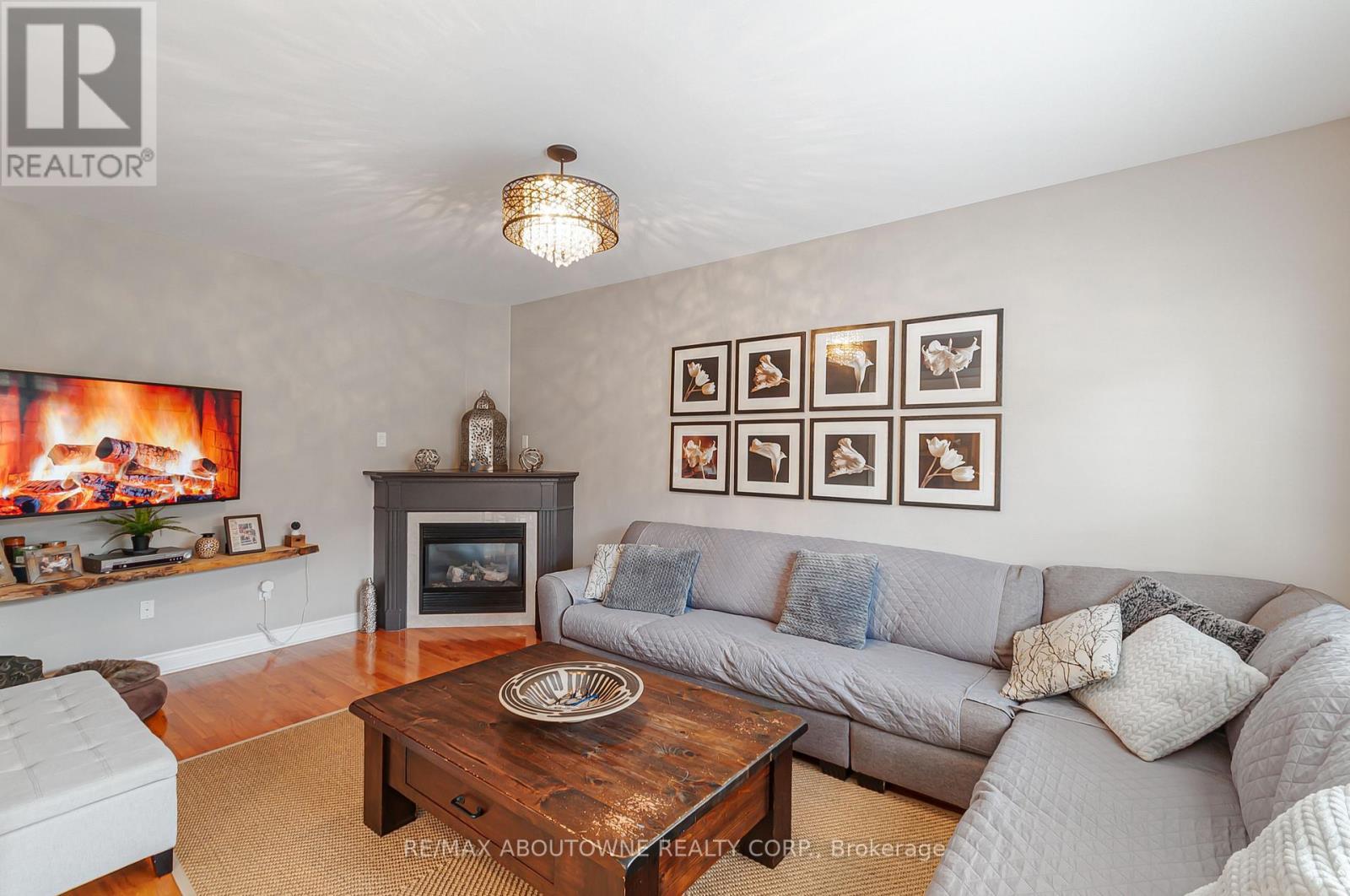 817 Brass Winds Place, Mississauga, ON