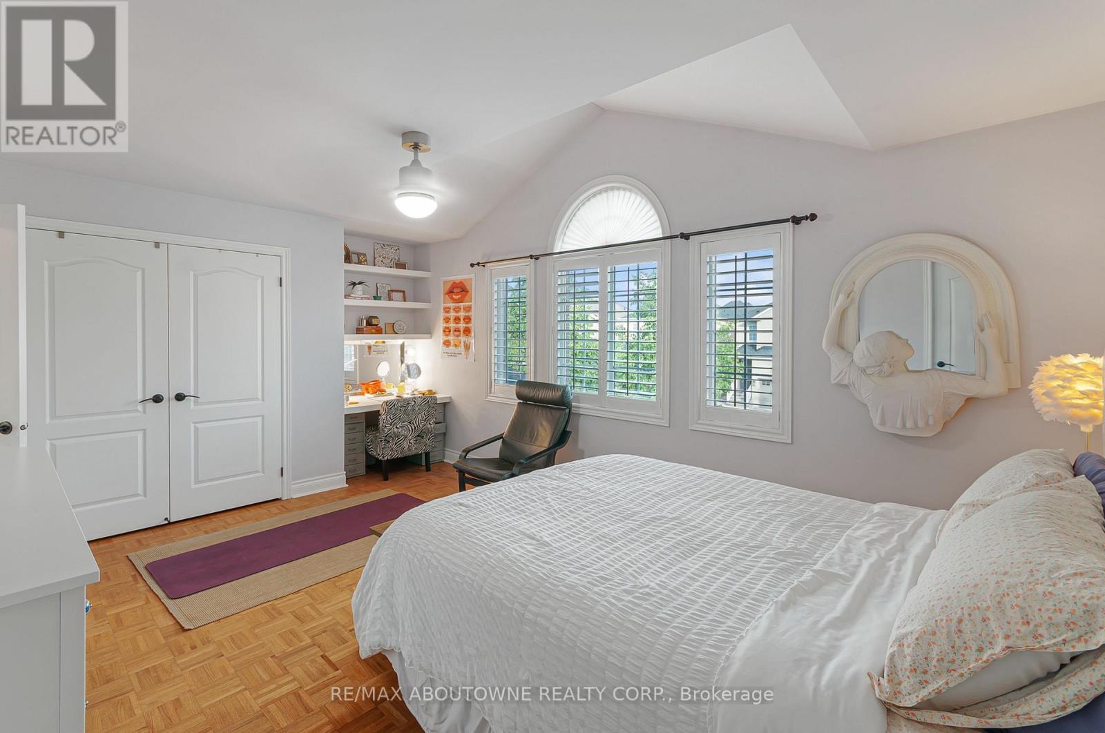 817 Brass Winds Place, Mississauga, ON