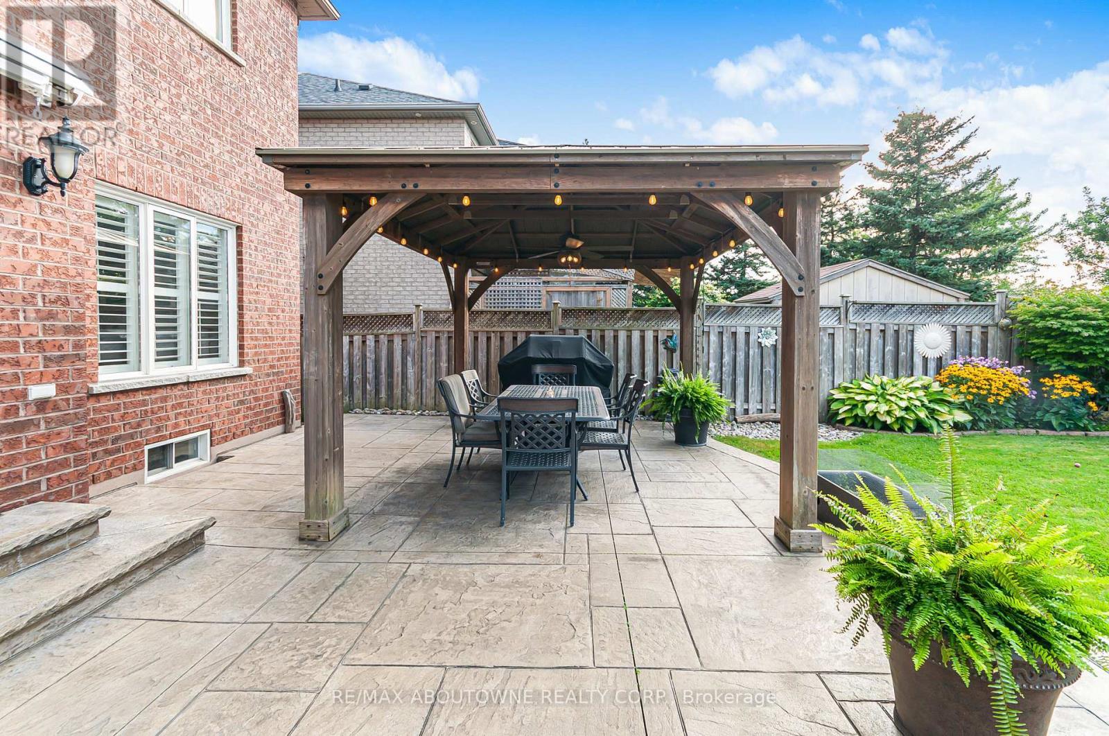 817 Brass Winds Place, Mississauga, ON