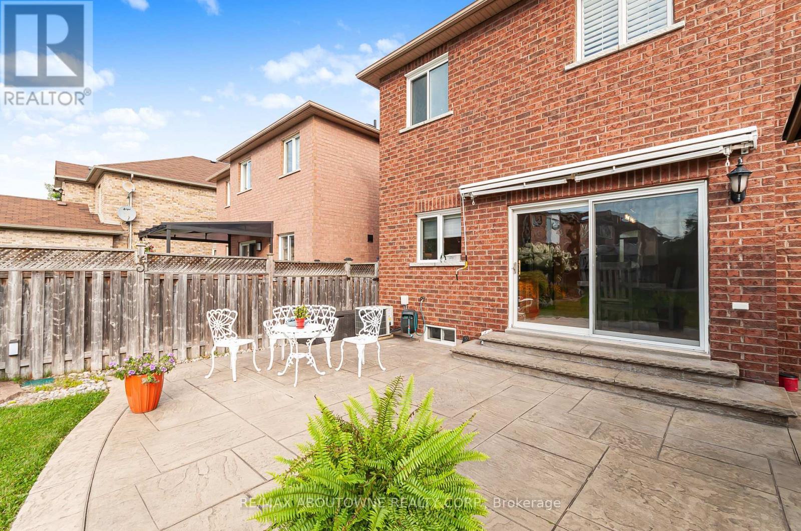 817 Brass Winds Place, Mississauga, ON