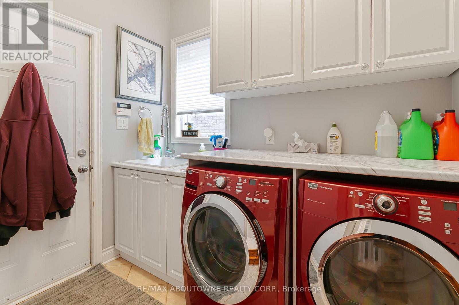 817 Brass Winds Place, Mississauga, ON