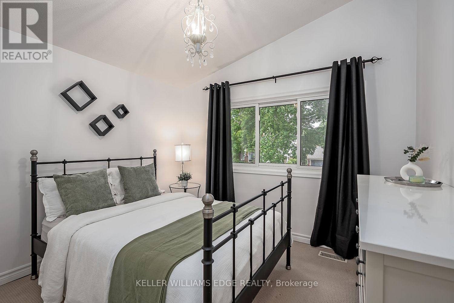 280 Penn Drive, Burlington, ON
