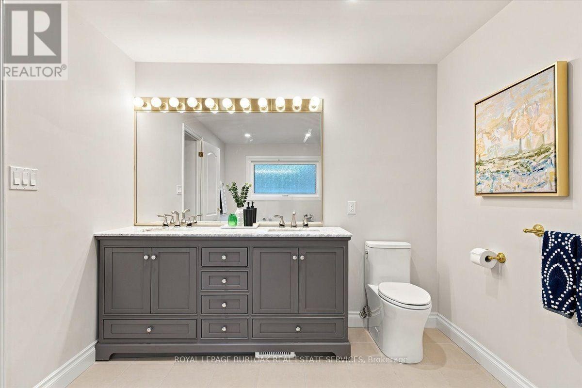 4430 Hawthorne Drive, Burlington, ON