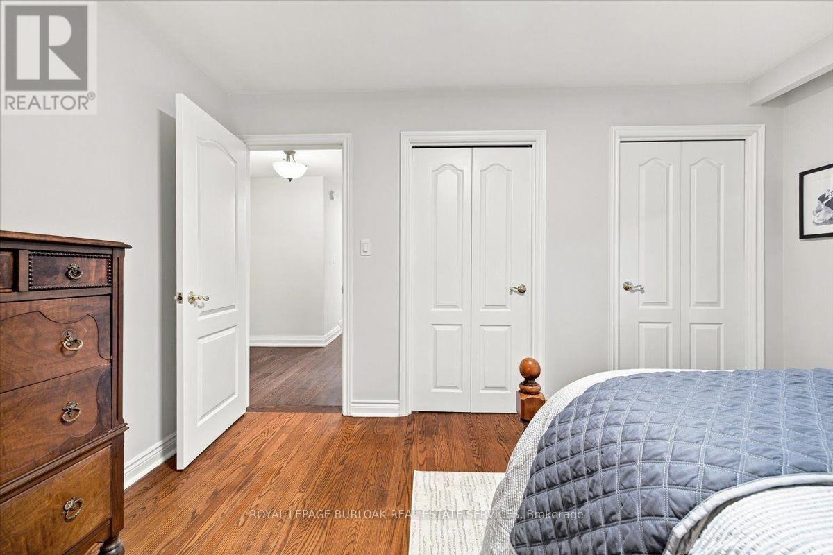 4430 Hawthorne Drive, Burlington, ON