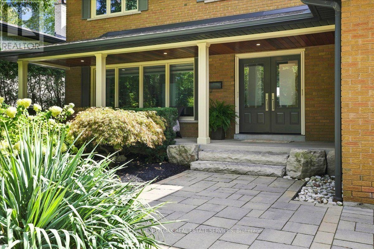 4430 Hawthorne Drive, Burlington, ON