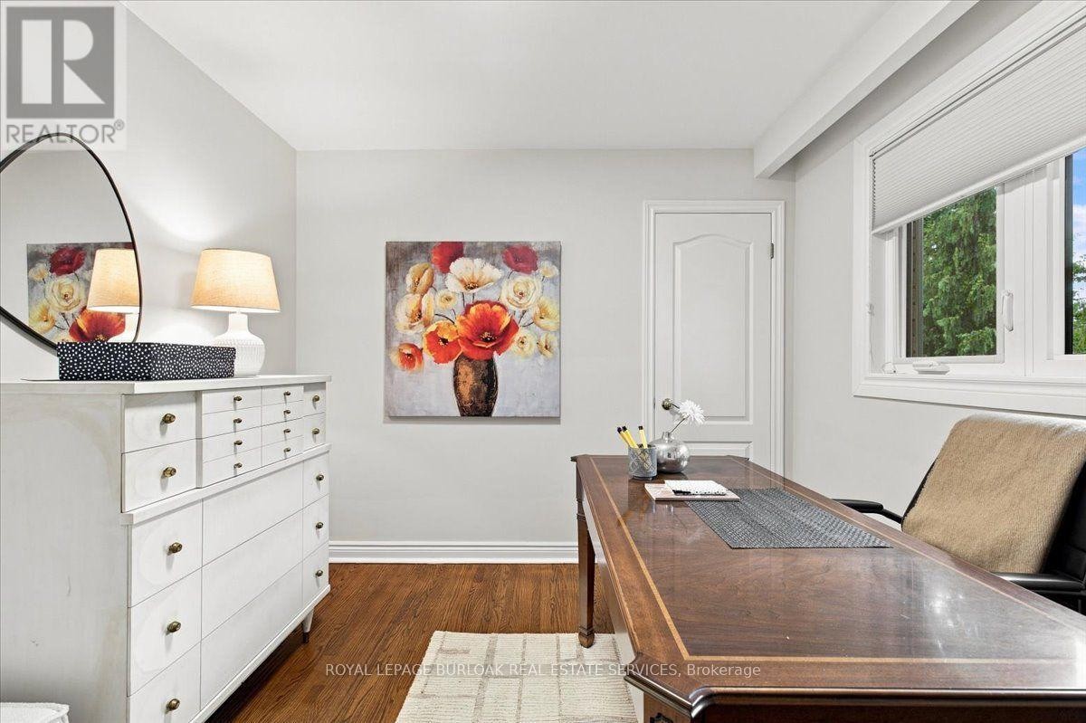 4430 Hawthorne Drive, Burlington, ON