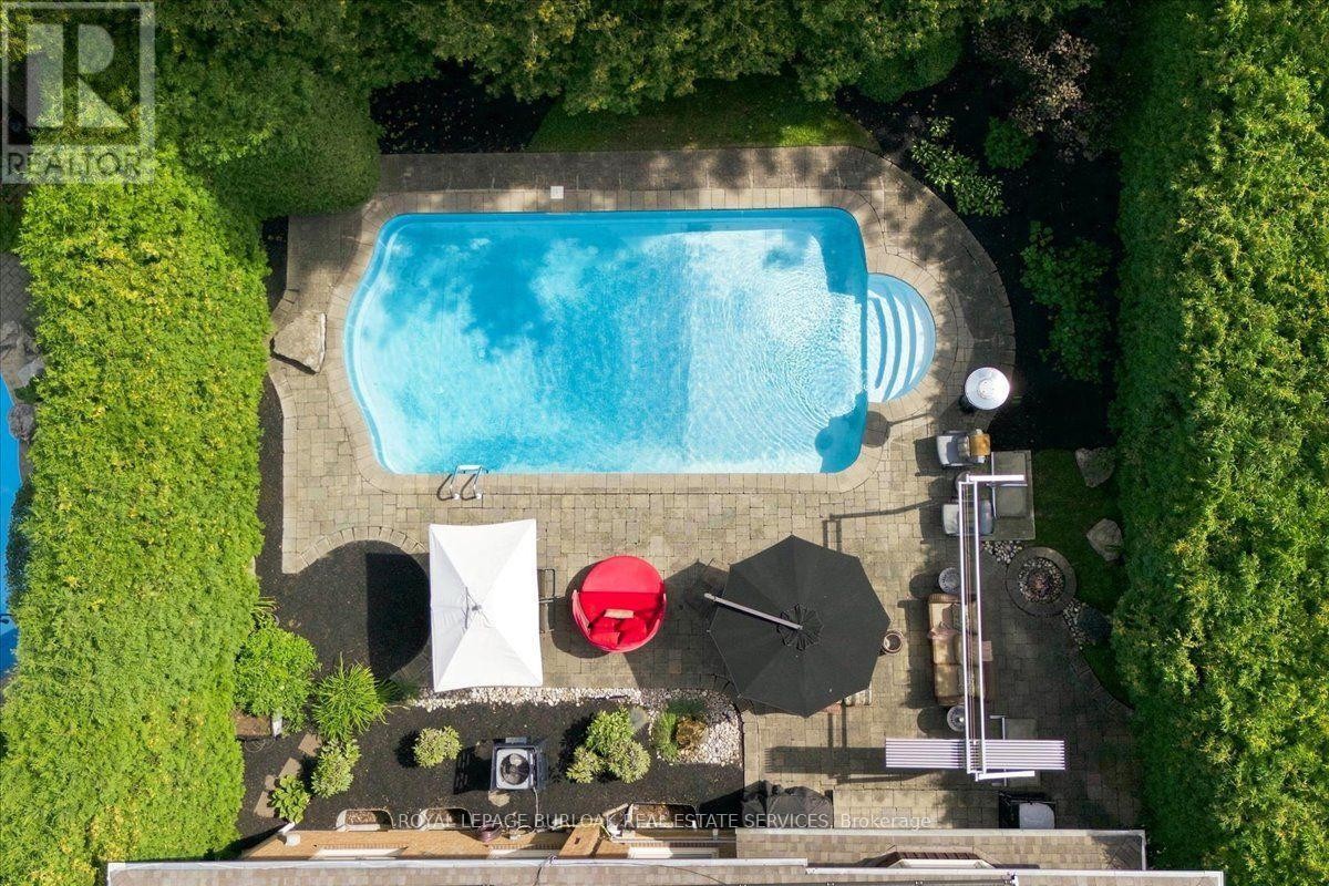 4430 Hawthorne Drive, Burlington, ON