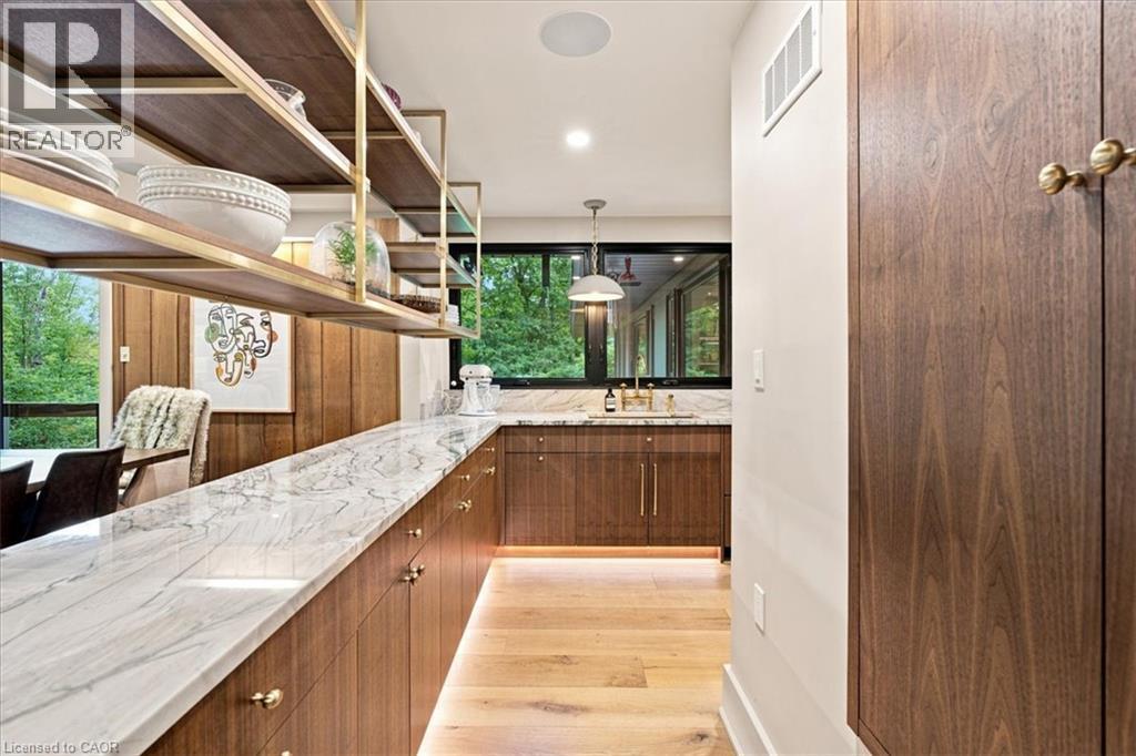 2510 Britannia Road, Burlington, ON