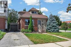 50 WEXFORD Avenue S Hamilton, ON L8K 2N6