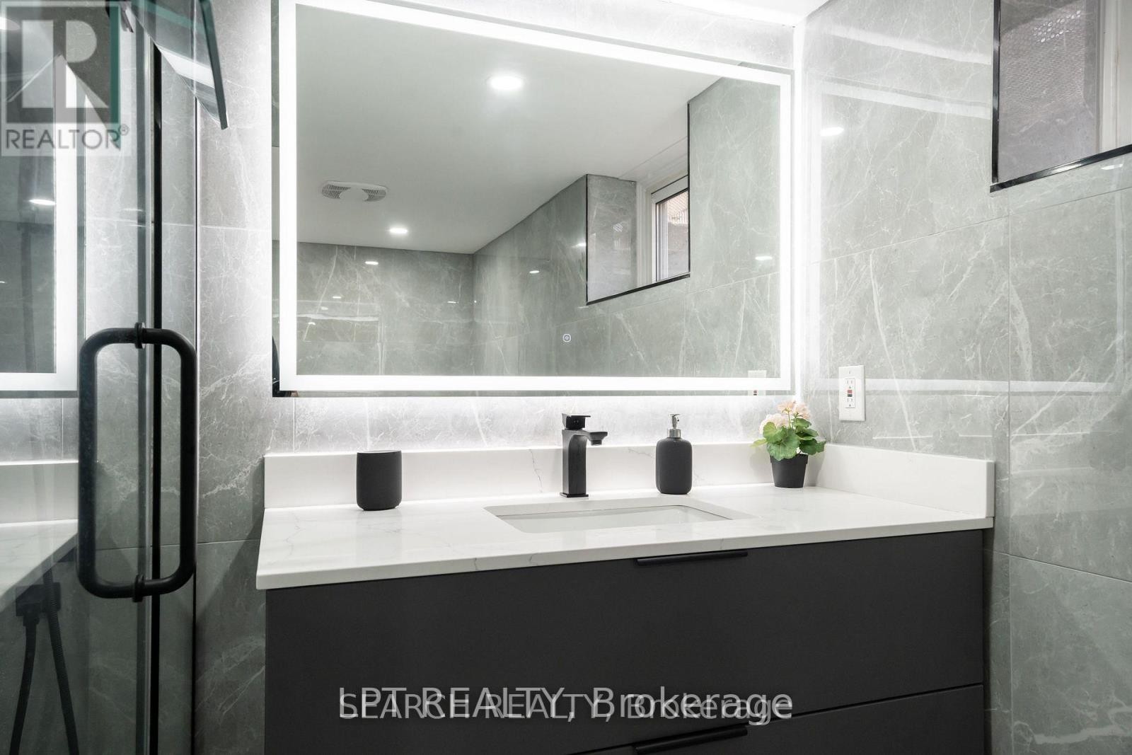 1079 Deta Road, Mississauga, ON