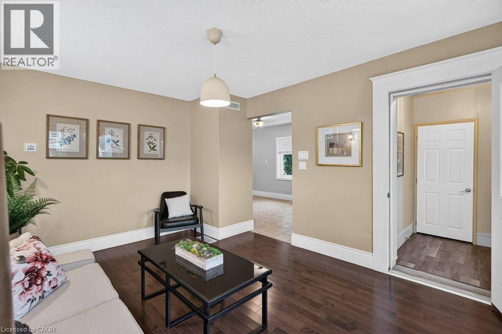 50 Wexford Avenue S, Hamilton, ON