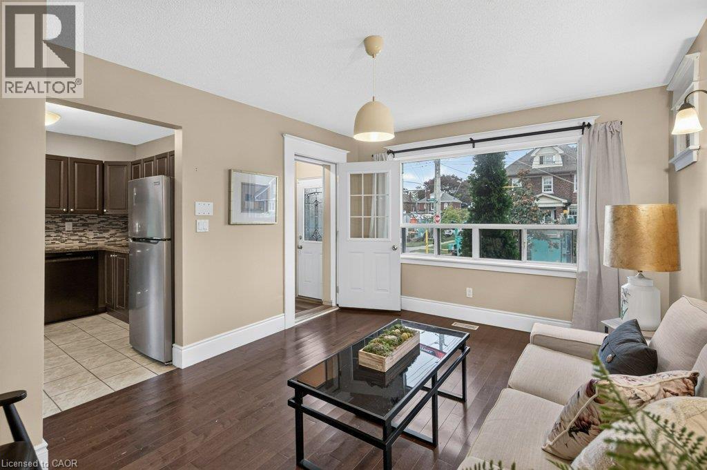 50 Wexford Avenue S, Hamilton, ON