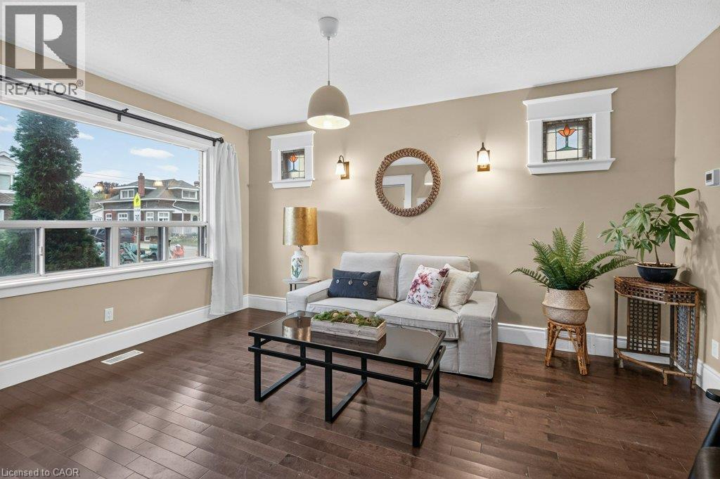 50 Wexford Avenue S, Hamilton, ON