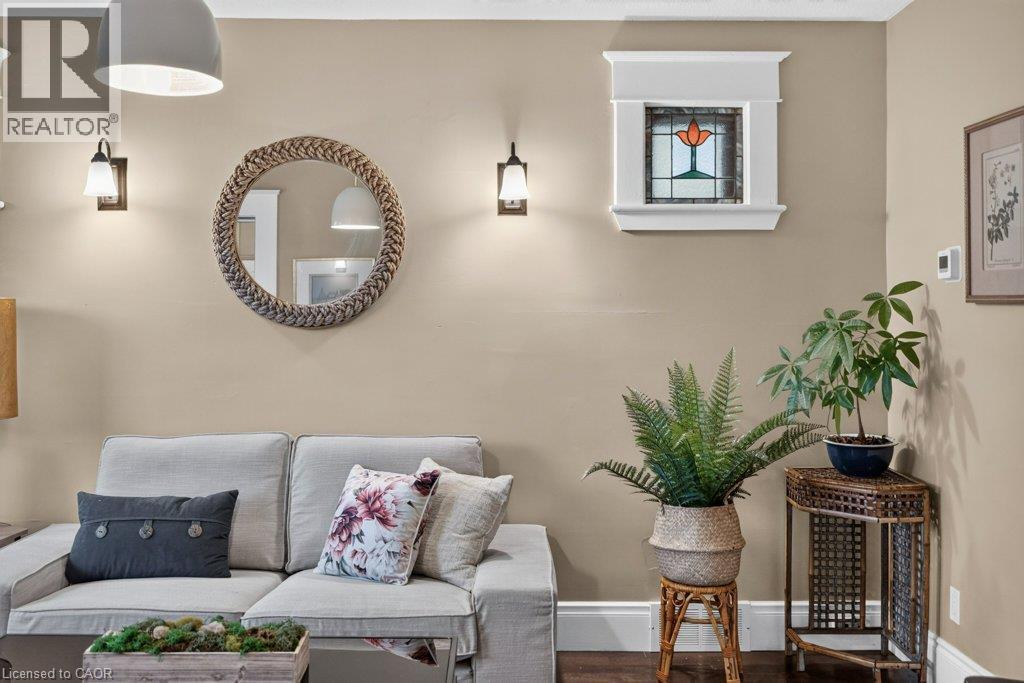 50 Wexford Avenue S, Hamilton, ON