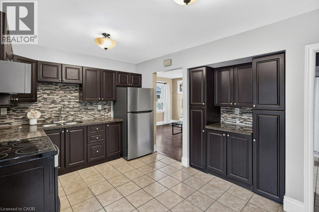 50 Wexford Avenue S, Hamilton, ON