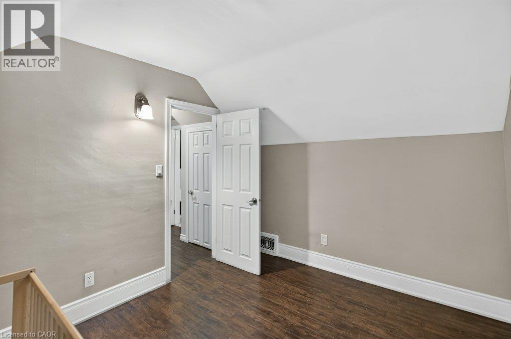 50 Wexford Avenue S, Hamilton, ON