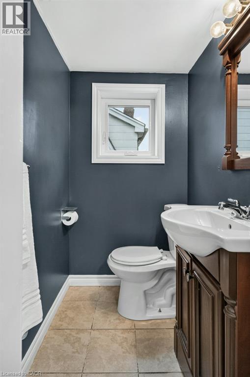 50 Wexford Avenue S, Hamilton, ON