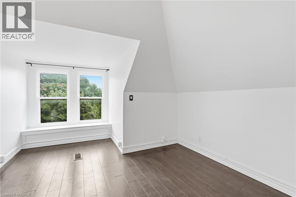 63 Melrose Avenue S, Hamilton, ON