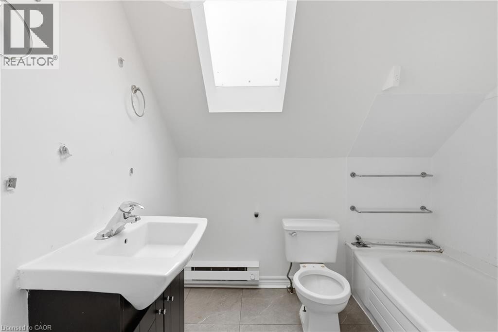 63 Melrose Avenue S, Hamilton, ON