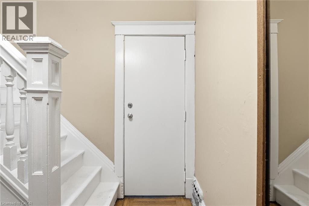 entry door main floor unit - 63 Melrose Avenue S, Hamilton, ON