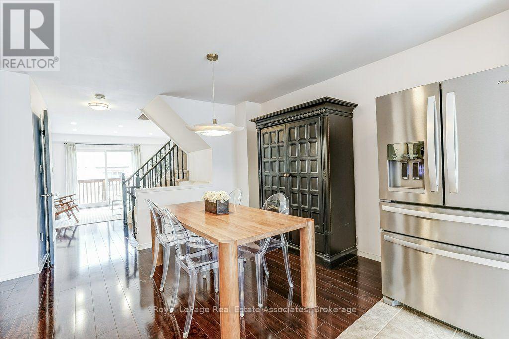 Dining room - 7222 Deanlee Court, Mississauga, ON