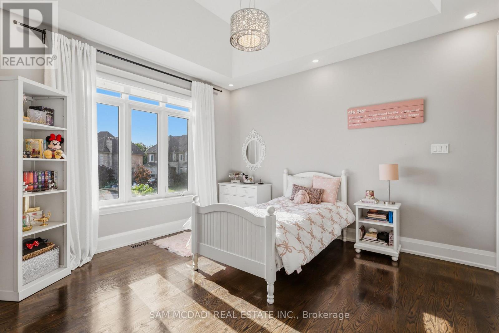 962 Fredonia Drive, Mississauga, ON